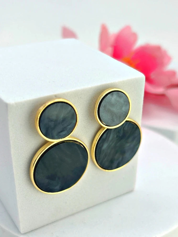 Golden Hanging Elegant Earrings - Black - Bojoya Jewellery